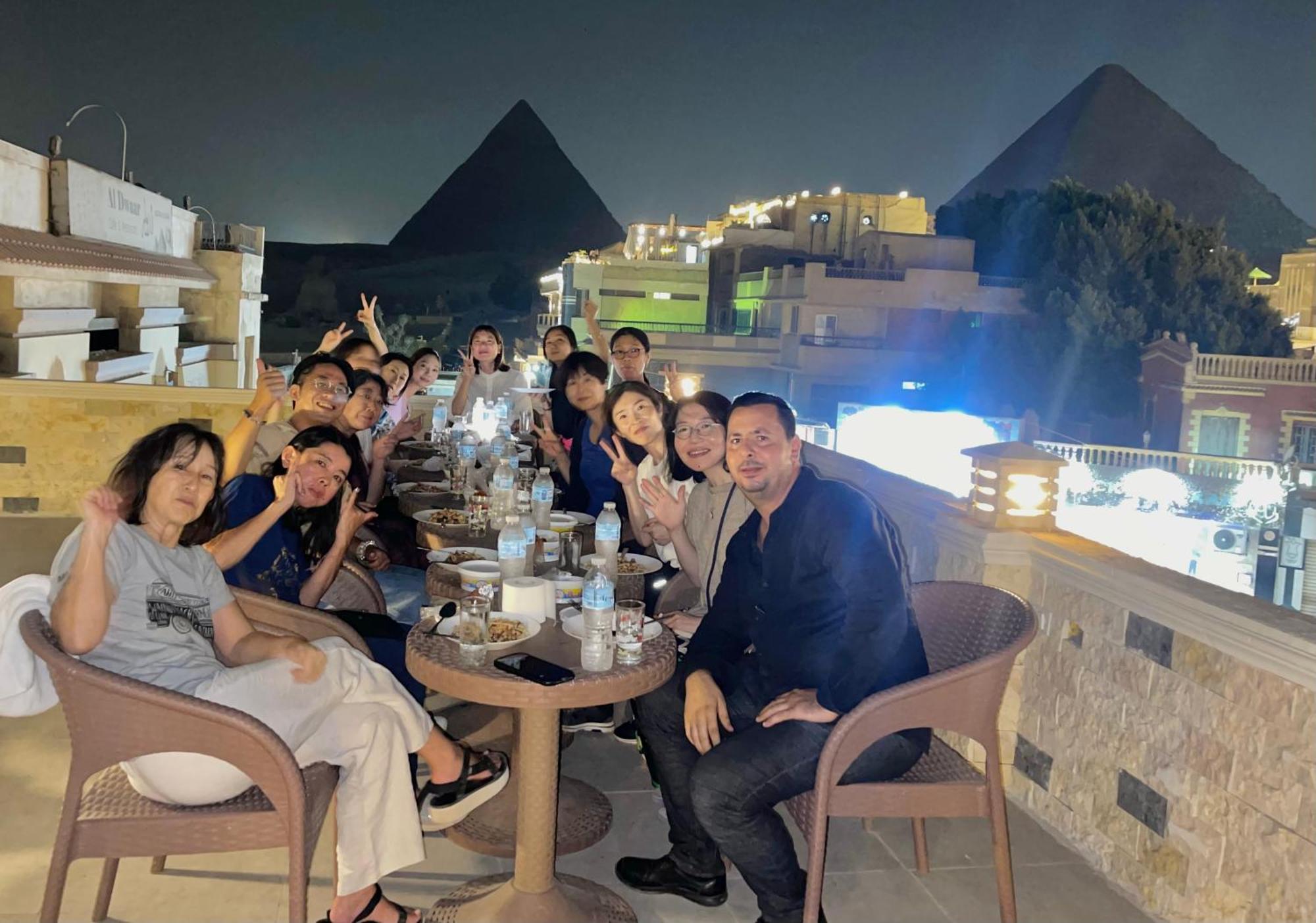 King Ali Pyramids View Inn Kafret el-Gabal Екстериор снимка
