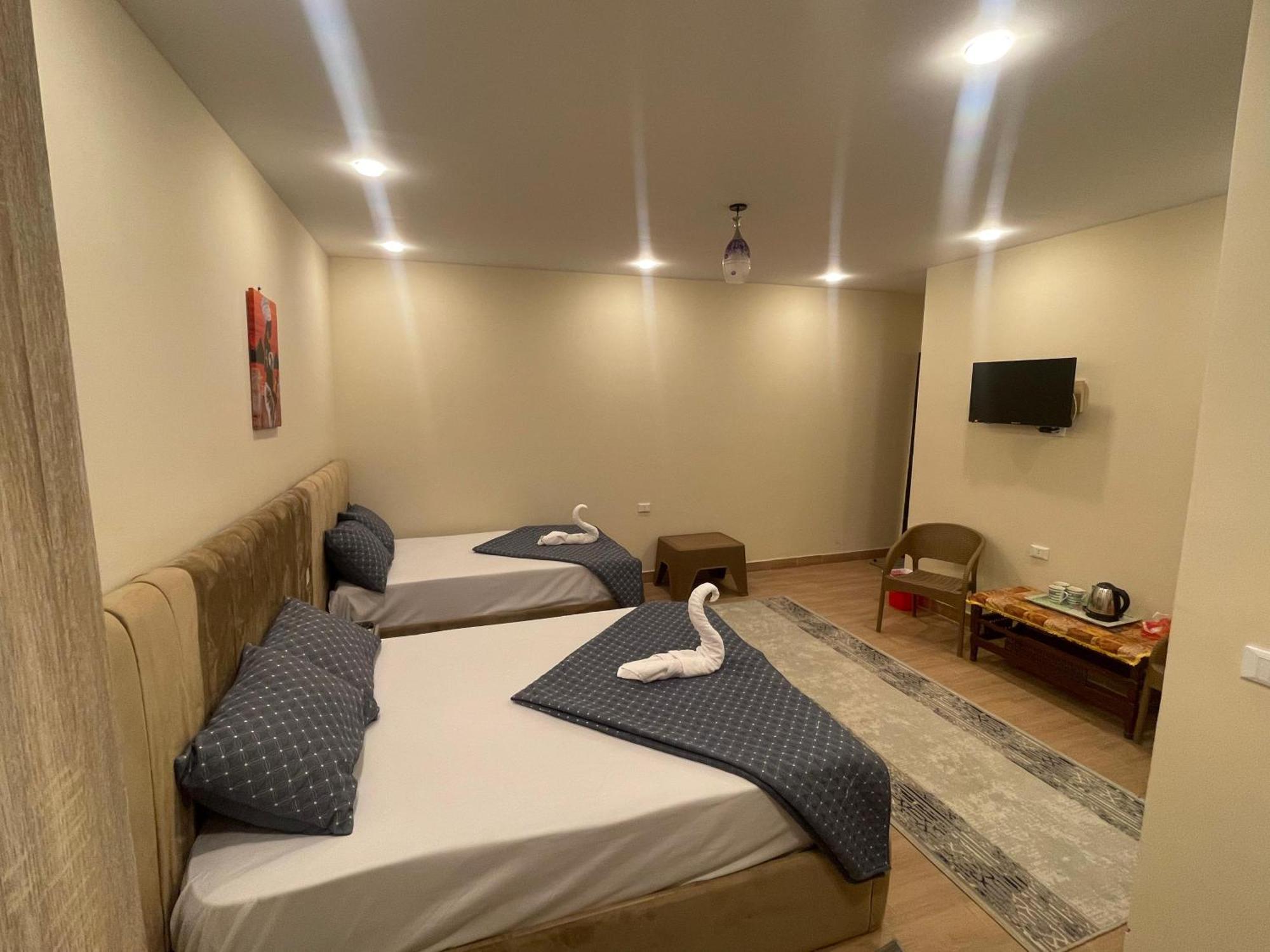 King Ali Pyramids View Inn Kafret el-Gabal Екстериор снимка