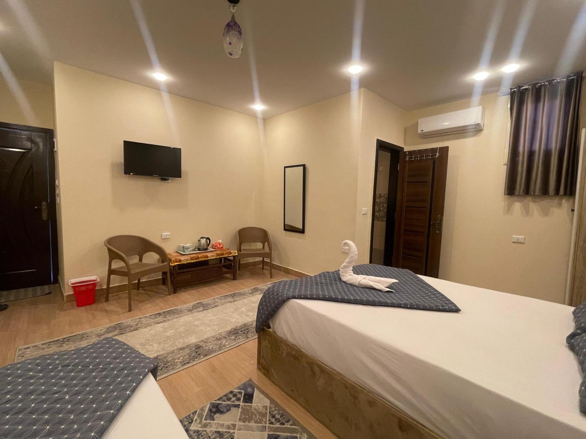 King Ali Pyramids View Inn Kafret el-Gabal Екстериор снимка
