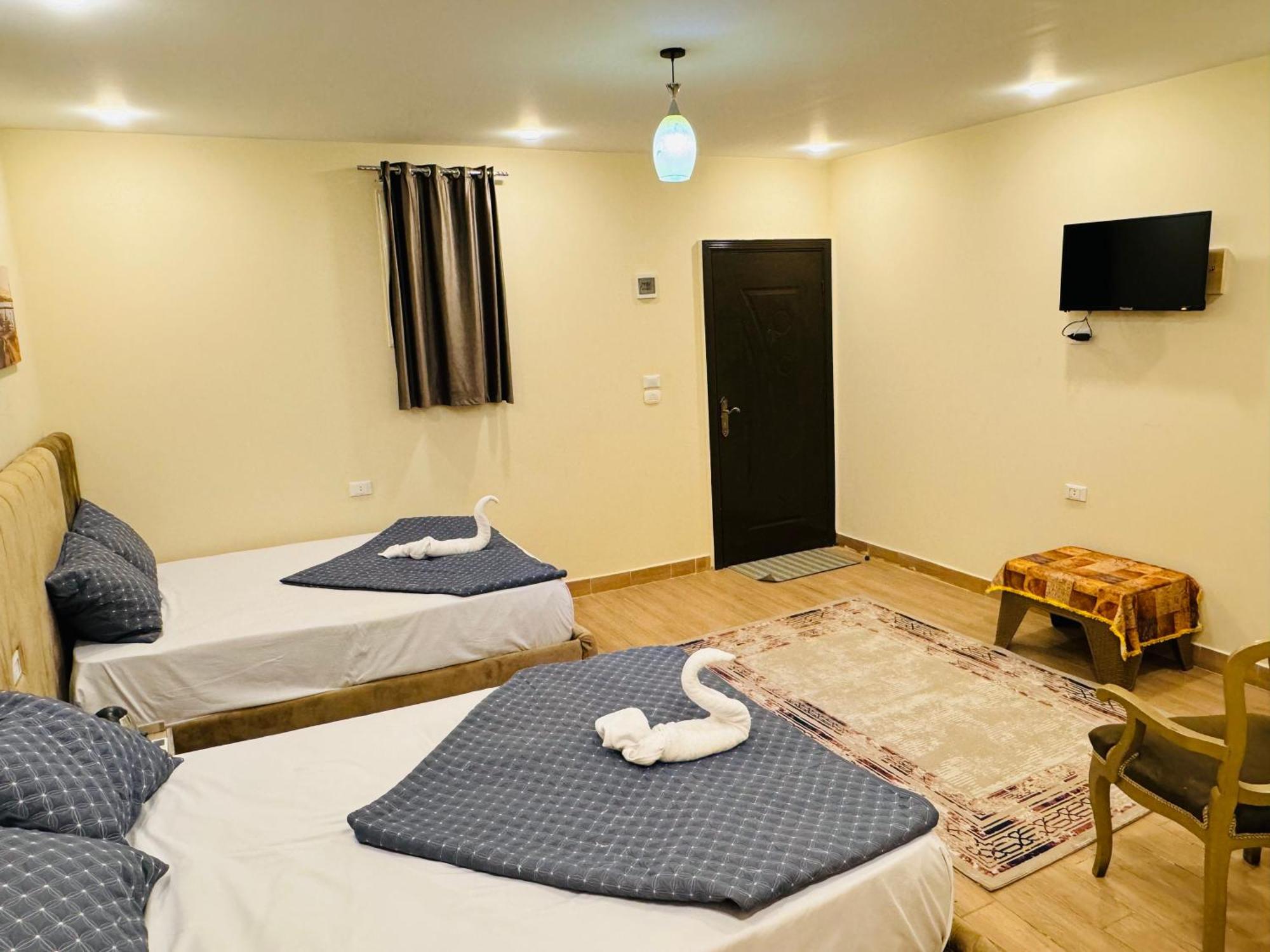 King Ali Pyramids View Inn Kafret el-Gabal Екстериор снимка